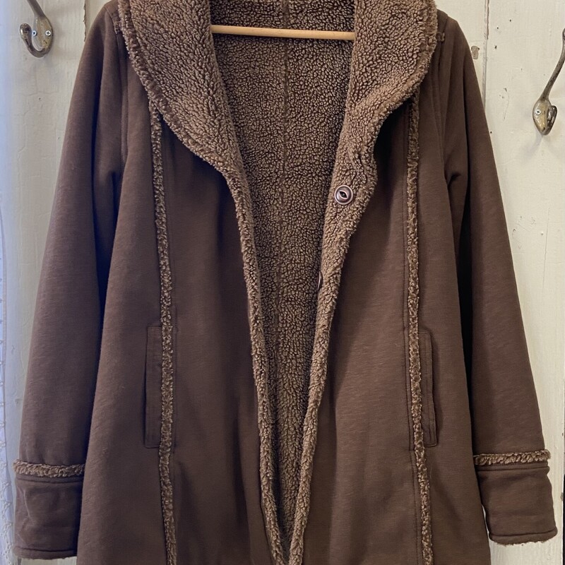 Brw Sherpa Reverse Coat<br />
Brown<br />
Size: Small