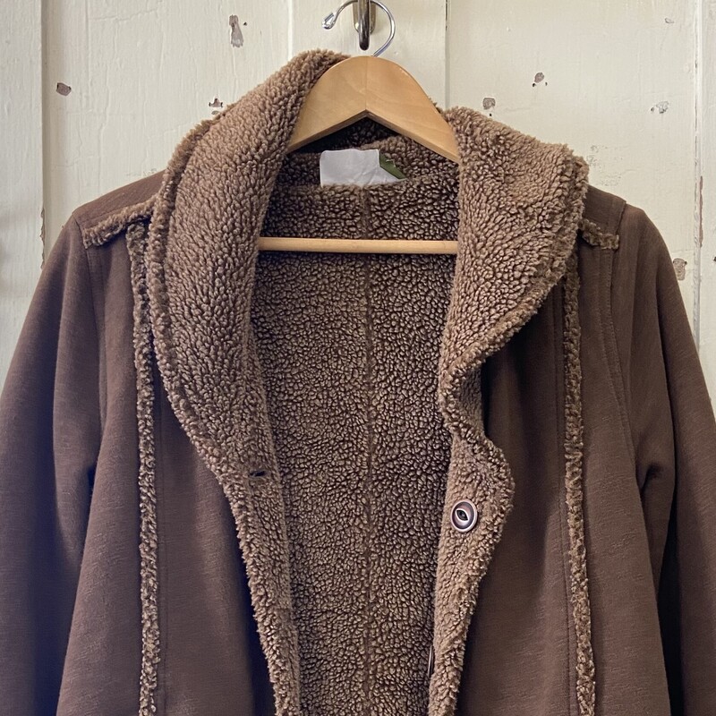 Brw Sherpa Reverse Coat<br />
Brown<br />
Size: Small