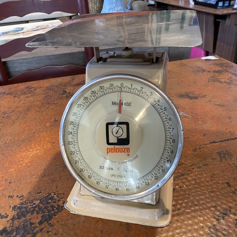 Vintage Pelouze Scale