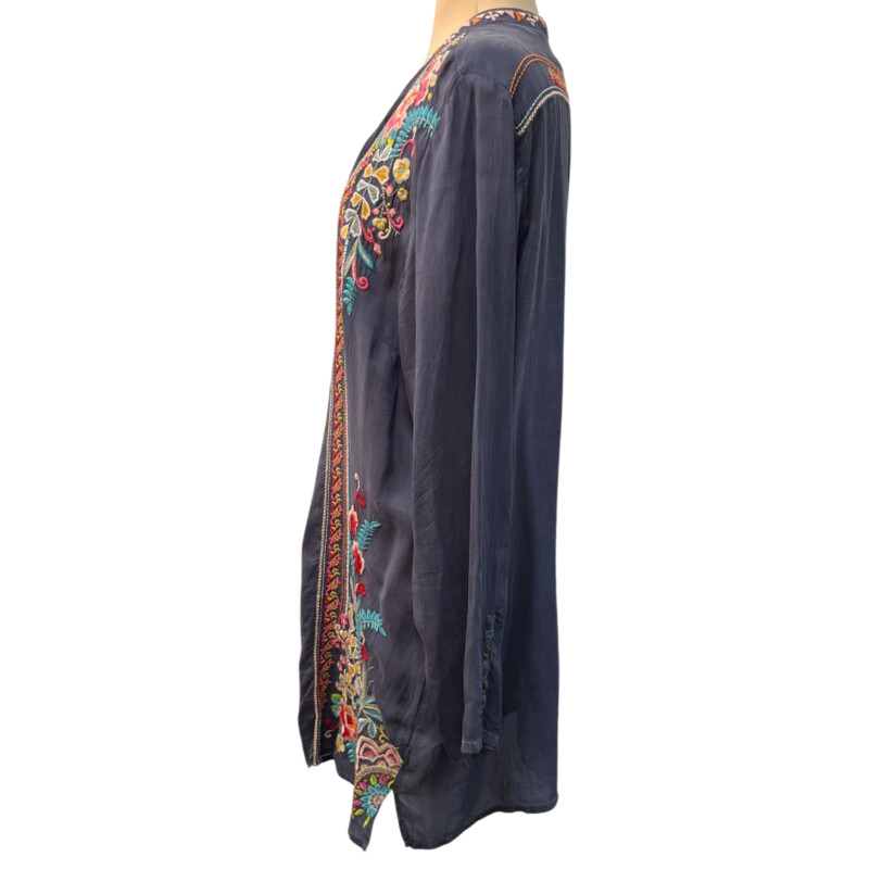 Johnny Was Tunic/Dress
Embroidered Detail
Gray with Teal, Red, Pink, Blue, Green and Yellow
Size: XL