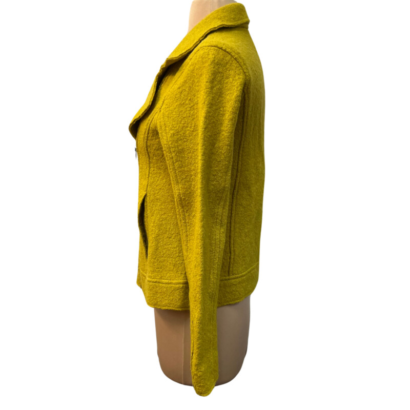 Tahari Moto Jacket<br />
Wool Blend<br />
Color:  Golden<br />
Size: XS