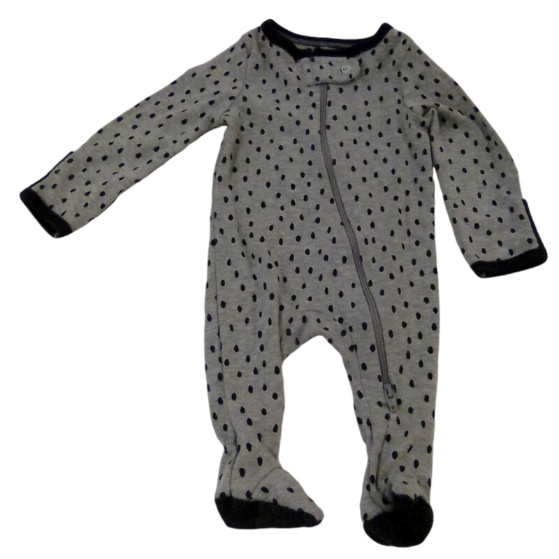 Sleeper: Black Dots, Boy, Size: NB

Located at Pipsqueak Resale Boutique inside the Vancouver Mall, Suite 230, (upstairs between Round 1 and Golds Gym) or online at: #pipsqueakresale

All items are photographed prior to being steamed. Cross posted, items are located at #PipsqueakResaleBoutique, payments accepted: cash, paypal & credit cards. Any flaws will be described in the comments. More pictures available with link above. Local pick up available at the #VancouverMall, tax will be added (not included in price), shipping available (not included in price, *Clothing, shoes, books & DVDs for $6.99; please contact regarding shipment of toys or other larger items), item can be placed on hold with communication, message with any questions. Join Pipsqueak Resale - Online to see all the new items! Follow us on IG @pipsqueakresale & Thanks for looking! Due to the nature of consignment, any known flaws will be described; ALL SHIPPED SALES ARE FINAL. All items are currently located inside Pipsqueak Resale Boutique as a store front items purchased on location before items are prepared for shipment will be refunded.

#resalerocks #pipsqueakresale #shopvanmall #vancouverwa #portland #reusereducerecycle #fashiononabudget #chooseused #consignment #savemoney #shoplocal #weship #keepusopen #shoplocalonline #resale #resaleboutique #mommyandme #minime #fashion #reseller #usedclothing #usedtoys #secondhand #consign #store #clothes #womensclothes #kidsclothes