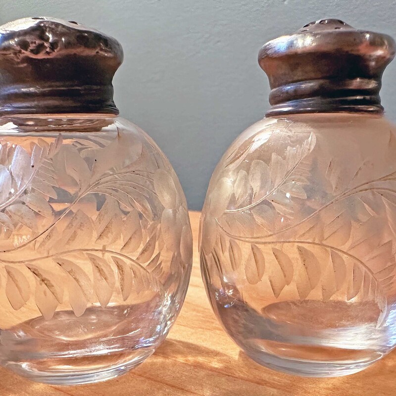 Tiny Etched Salt and Pepper Shakers
3 In Tall.