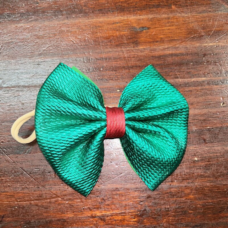 Med. Green Metallic Bow, Green, Size: Bows