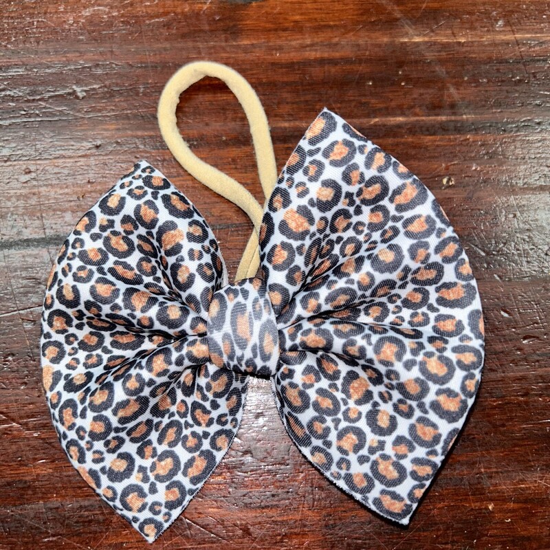 Cheetah Printed Bow