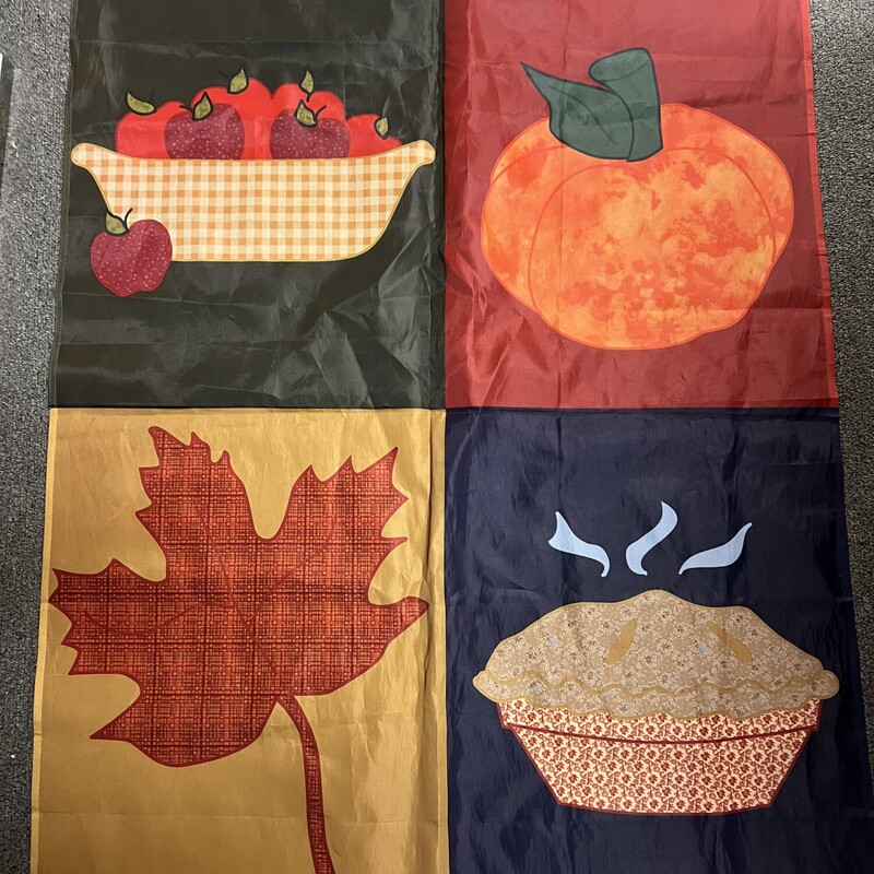 2 Fall Flags