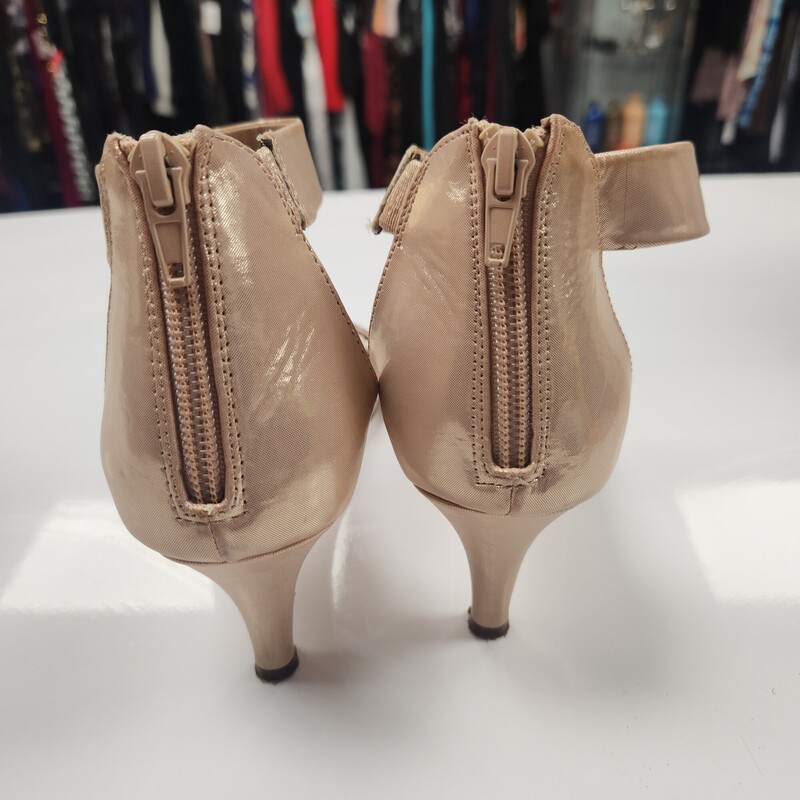 Style & Co. Heels, Beige, Size: 9