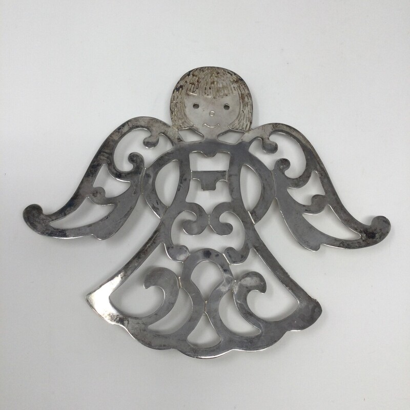 Angel Trivet,
Silver,
Size: 7.75 X 8.75 In