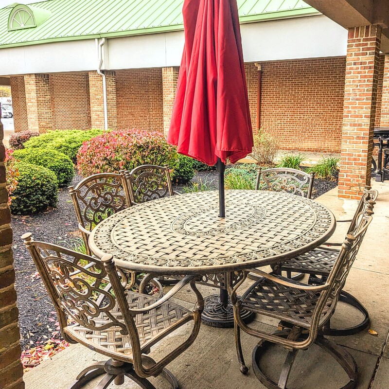 Beka Cast Alum Patio Set