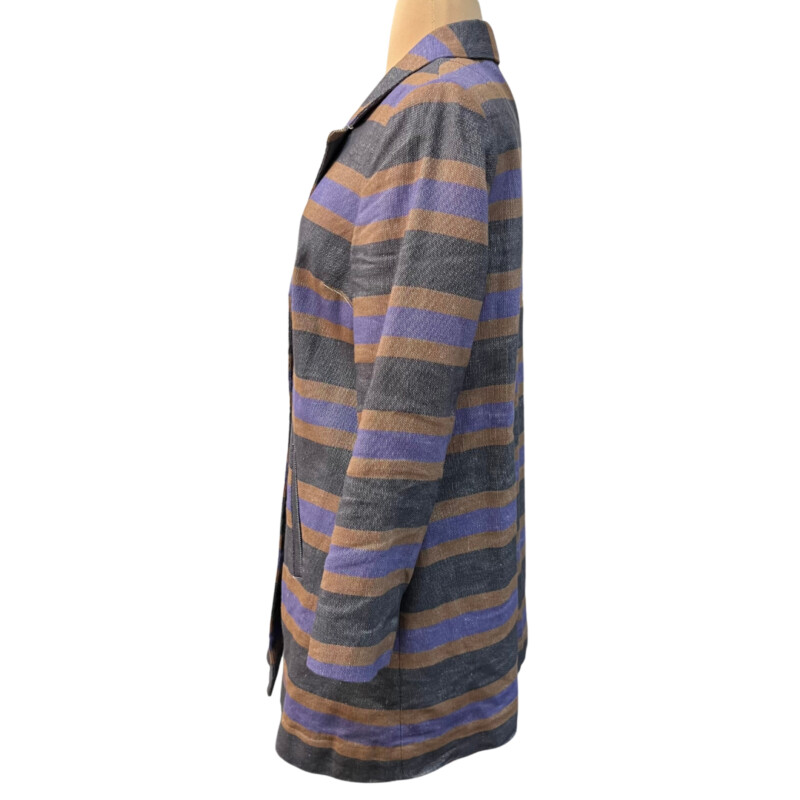 Boden Striped Jacket
Linen Blend
With Pockets
Classic Cut and Style
Colors: Purple, Black, and Tan
Size: Medium