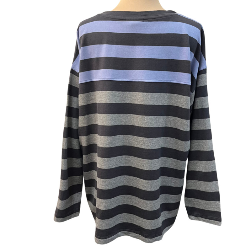 J Jill Striped Top<br />
Cotton and Modal Blend<br />
Colors:  Gray and Lilac<br />
Size: Petite Large