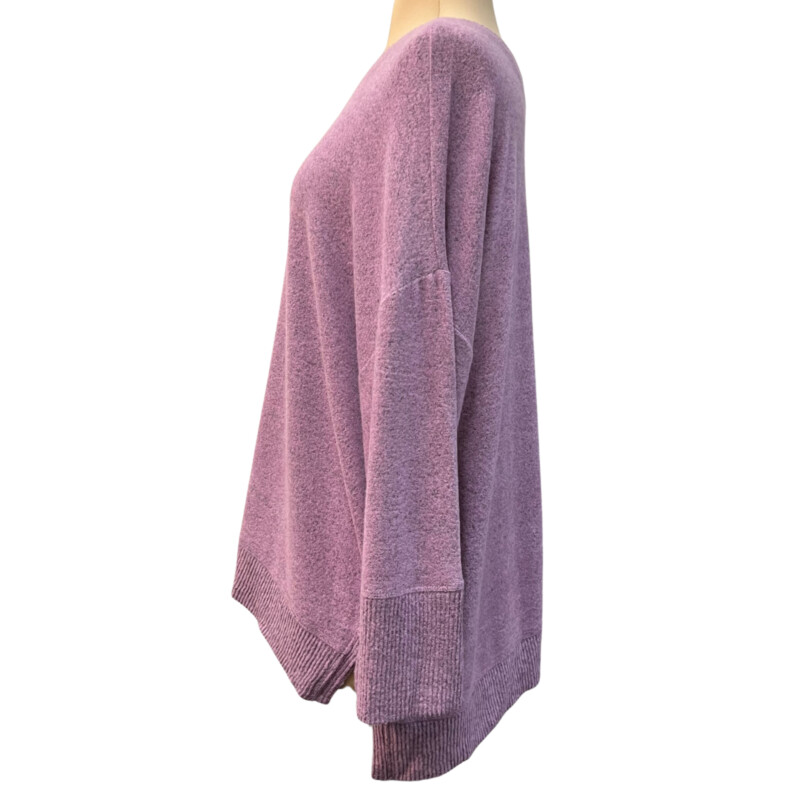 Habitat Longsleeve Top
So Soft and Comfy!
Color: Lilac
Size: Large