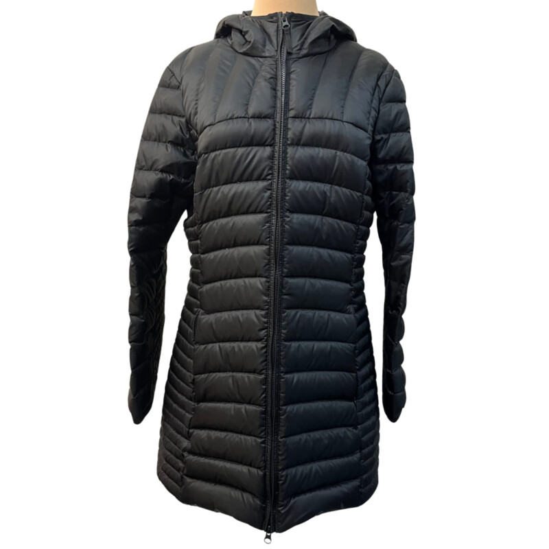 Eddie Bauer Puffer Jacket
Down Filled
Hooded with Zippered Pockets
Color: Black
Size: Large