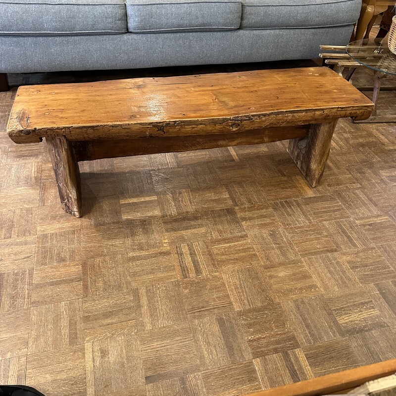 Live Edge Pine Bench,
Size: 50x13x16
Beautiful bench that has just been refinished!
Smooth top, solid base.