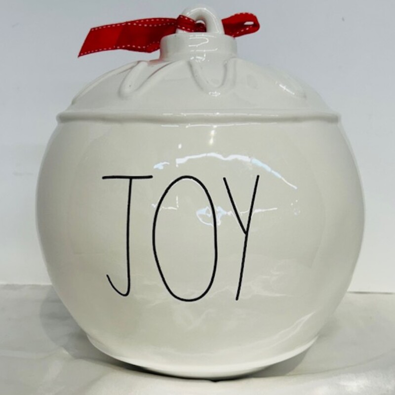 Rae Dunn Large Joy Ornament
Decorative use only, not for a tree
White, Black
 Size: 8x30H