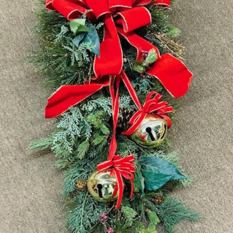 Holiday Bow Bells Swag
Green Red Gold
Size: 14 x 34H