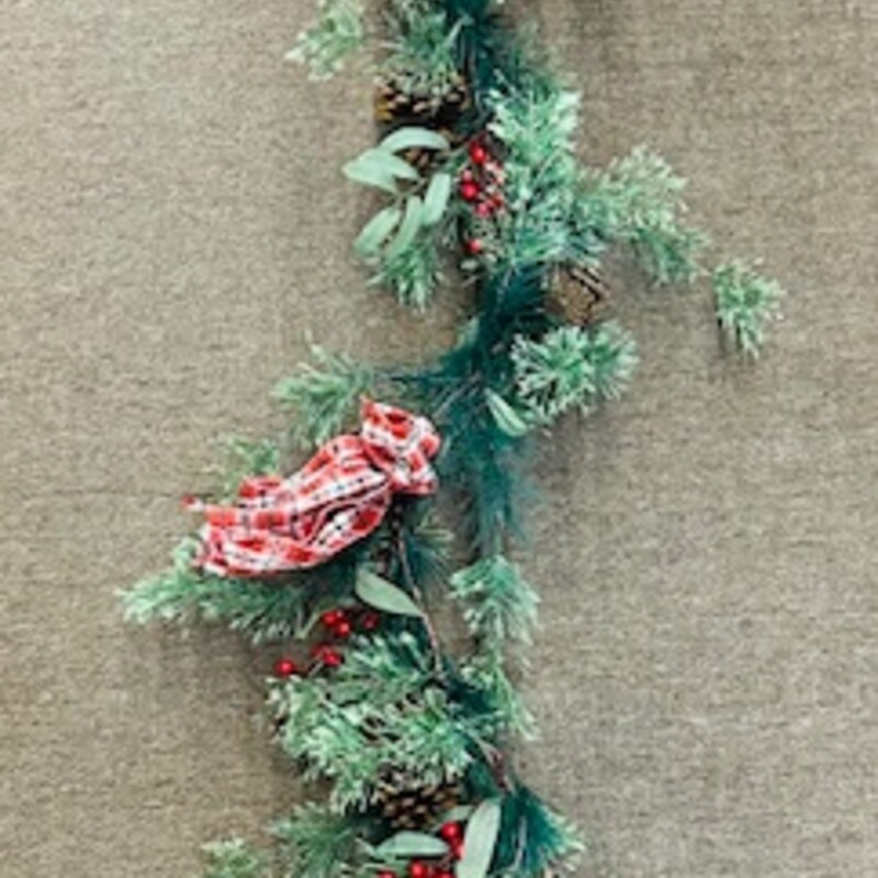 Pinecone Primitive Berry Bell Garland
Green Red Brown Size: 64L