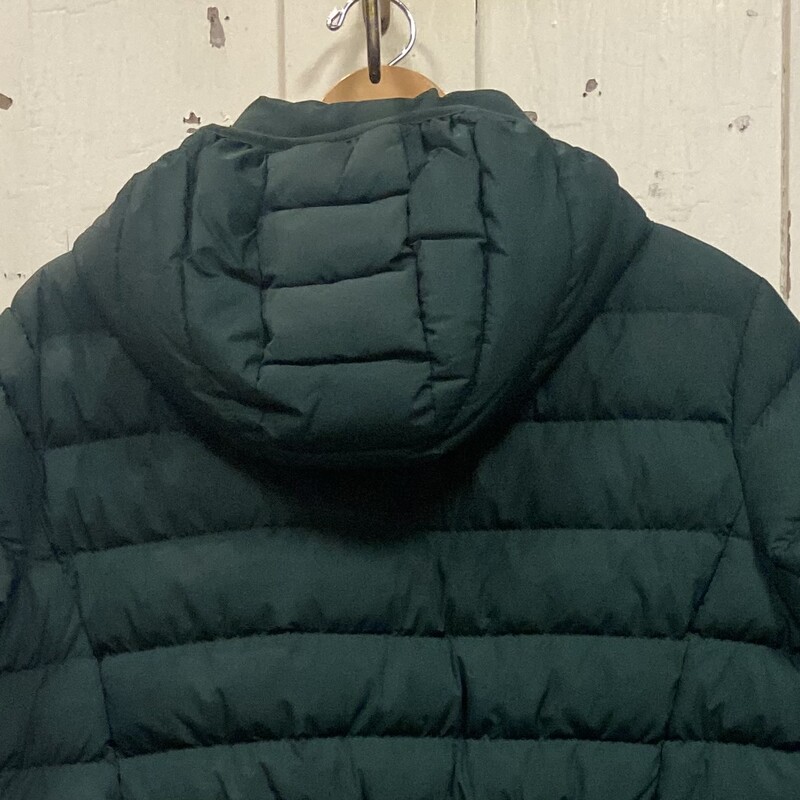 Grn Pff Down Coat<br />
Green<br />
Size: 2X R$179