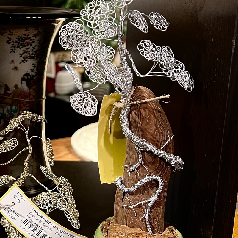 Wire Bonsai, Silver, Size: 12
Also one in Gold and one smaller sized