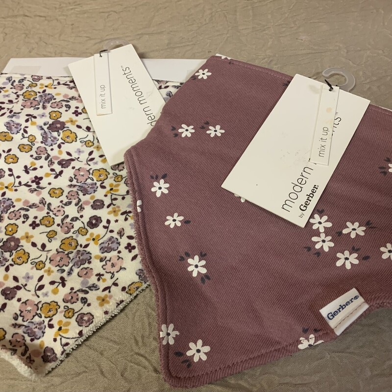 NWT Bandana Bibs