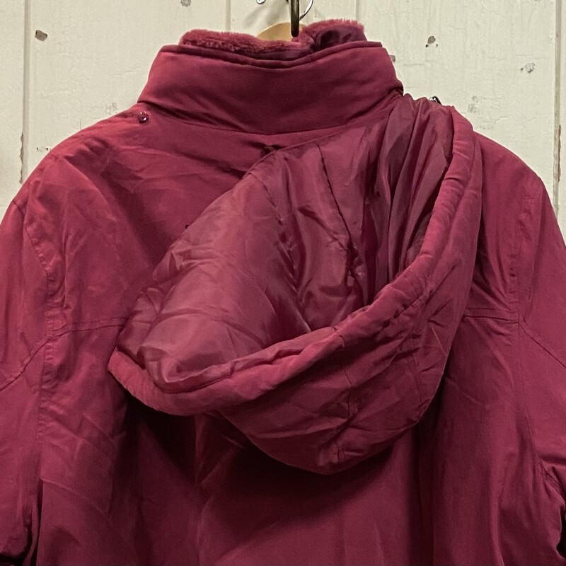 NWT Pnk H2O Rsist Coat<br />
Pink<br />
Size: 2X