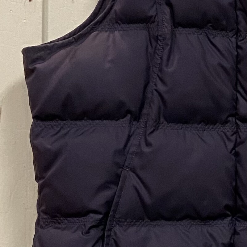 Prple Quilt Down Vest<br />
Purple<br />
Size: Large