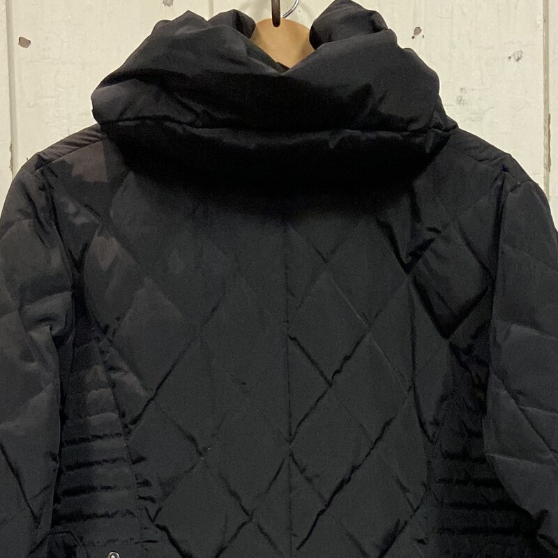 Blk Quilted Down Coat<br />
Black<br />
Size: 1X R $169