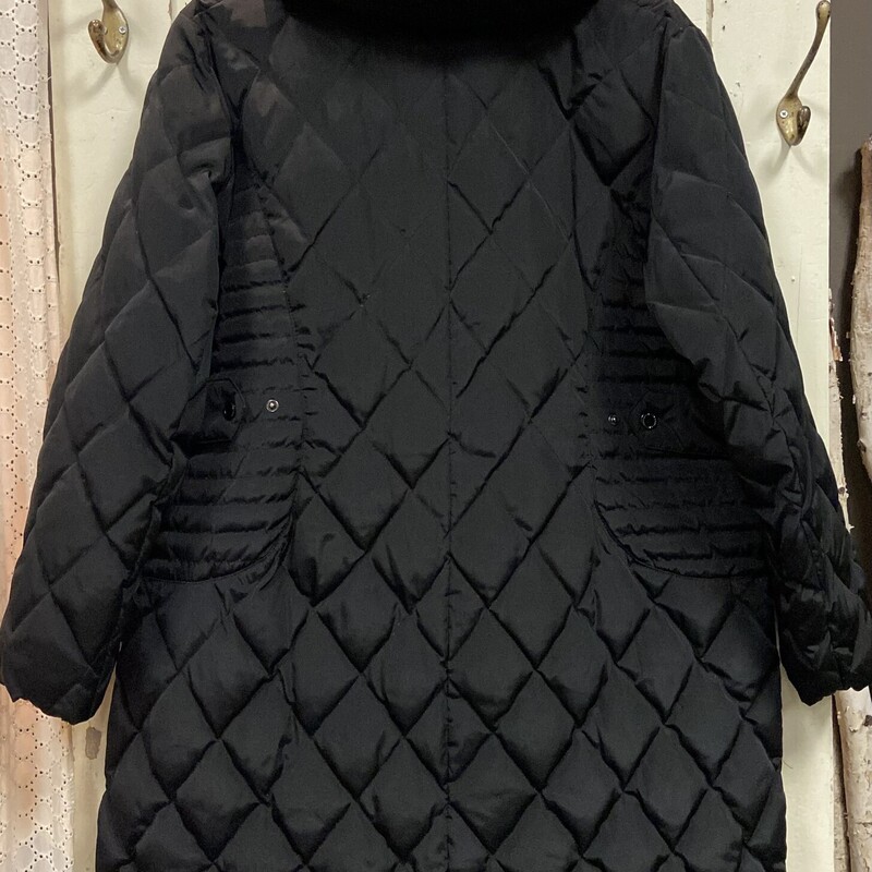 Blk Quilted Down Coat<br />
Black<br />
Size: 1X R $169