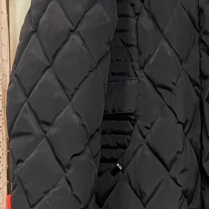 Blk Quilted Down Coat<br />
Black<br />
Size: 1X R $169