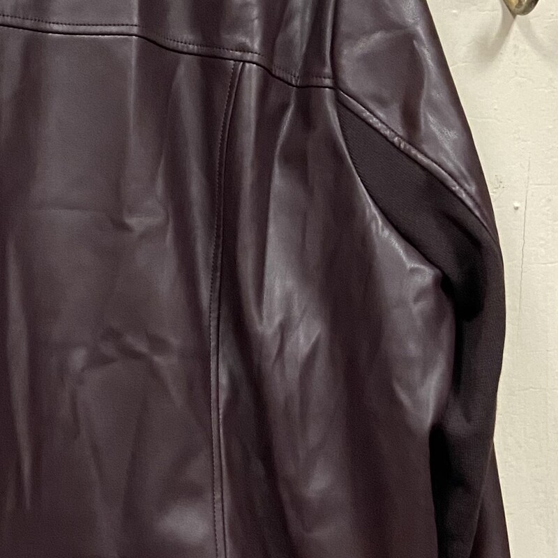 EUC Brw Faux LtherJacket<br />
Brown<br />
Size: 4X