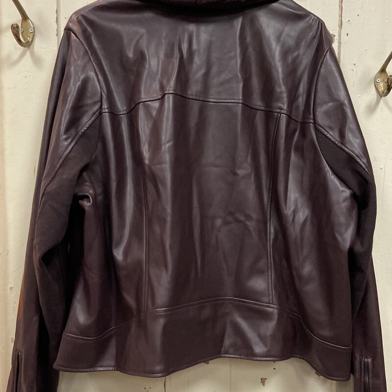 EUC Brw Faux LtherJacket
Brown
Size: 4X