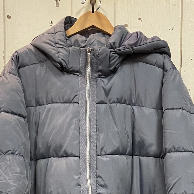 EUC Gry Puffy Coat<br />
Grey<br />
Size: 4X R $169