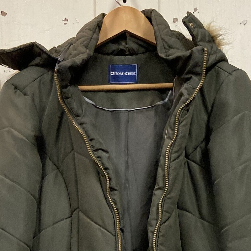 Olive Puffer Coat<br />
Olive<br />
Size: 1X