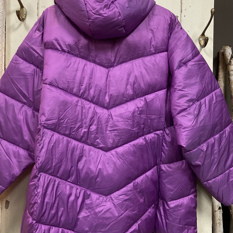 NWT Prp Pffy Insulat Coat<br />
Purple<br />
Size: 4X R $149