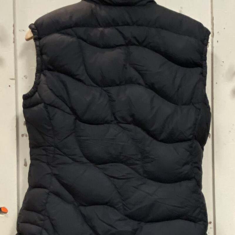 Blk Pfft Down Vest<br />
Black<br />
Size: Medium