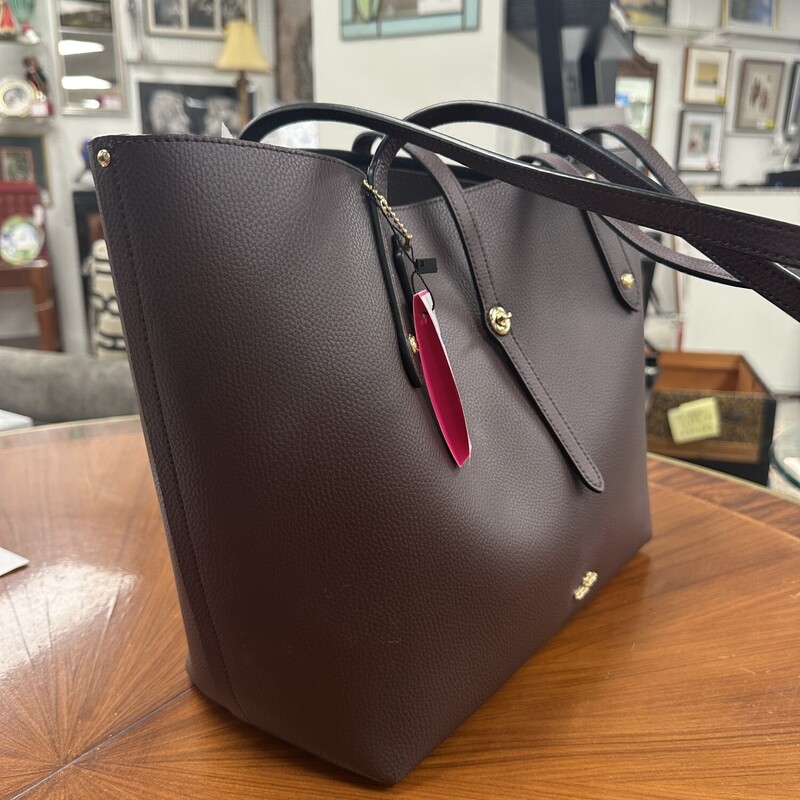 Coach Leather Tote, Maroon<br />
Size: 17x12