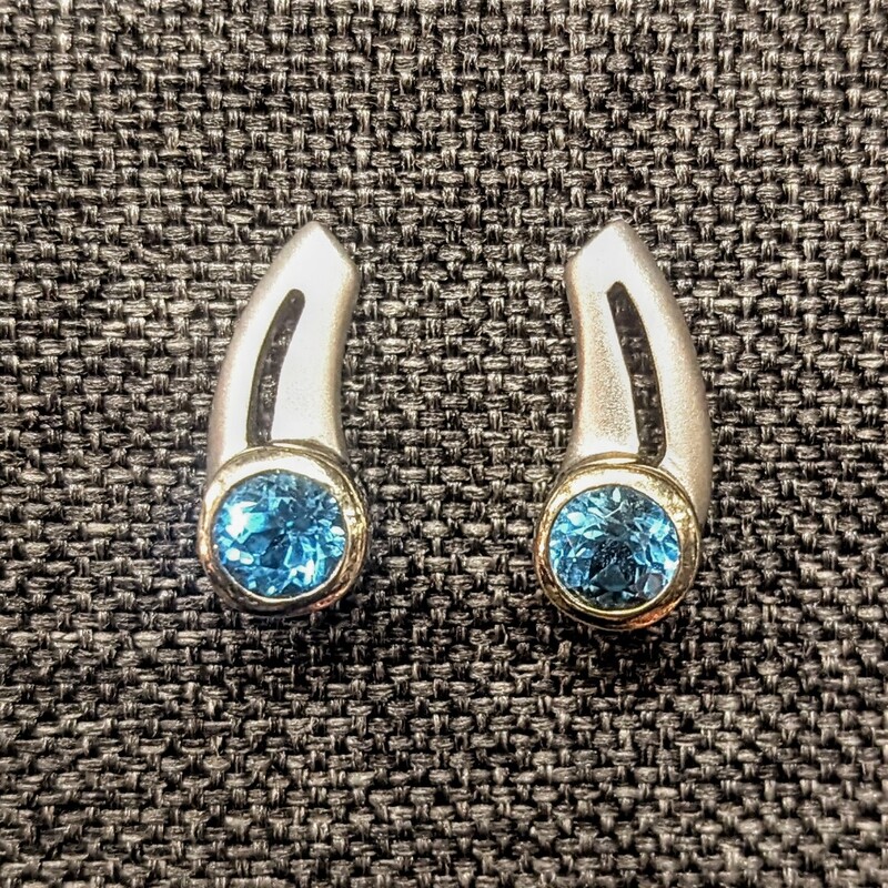 925 BlueTopazSlantEarring