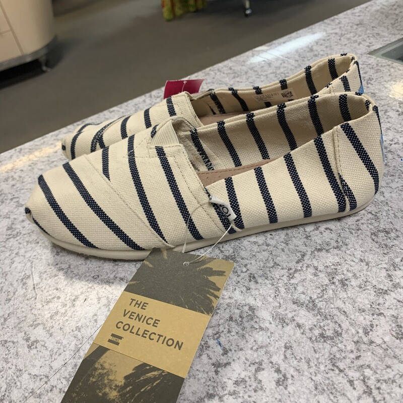 Toms-Blk & White Shoes