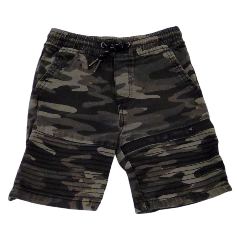 Shorts: Black Camo