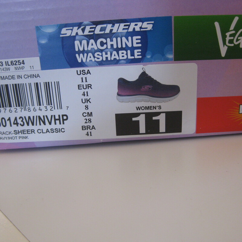 Brand new size 11<br />
Skechers navy blue and pink ombre sneakers<br />
<br />
I am showing the box for Informations purposes only.<br />
If you would like me to send them in the box, please get in touch before purchasing as the shipping cost will have to be adjusted.<br />
<br />
thanks for looking!<br />
#800873