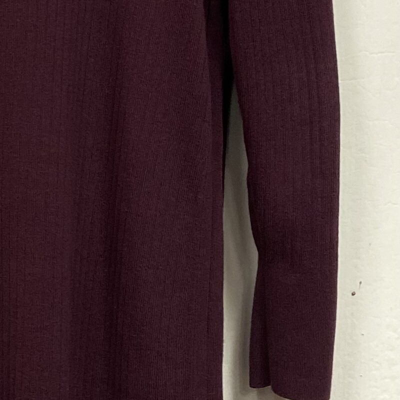 Mar Ribbed Cardigan<br />
Maroon<br />
Size: M R $119