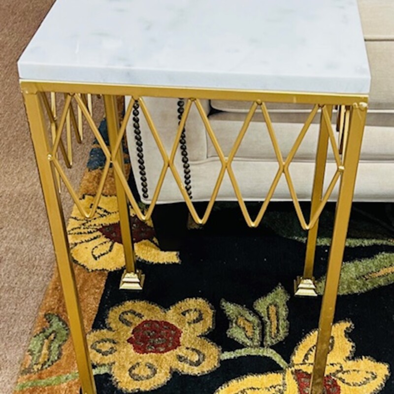 Sq Marble Accent Table