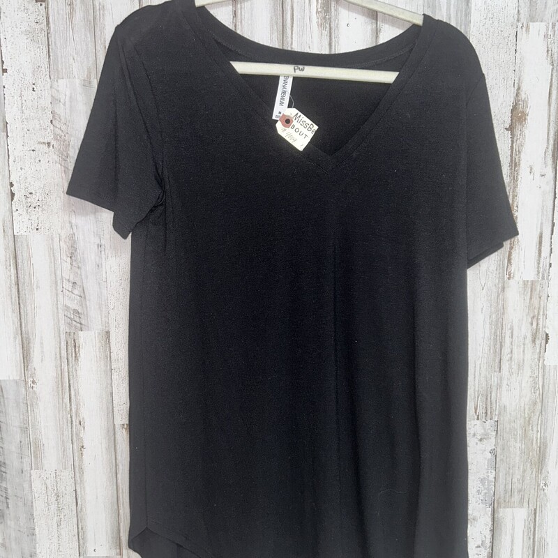 NEW M Black Vneck Tee