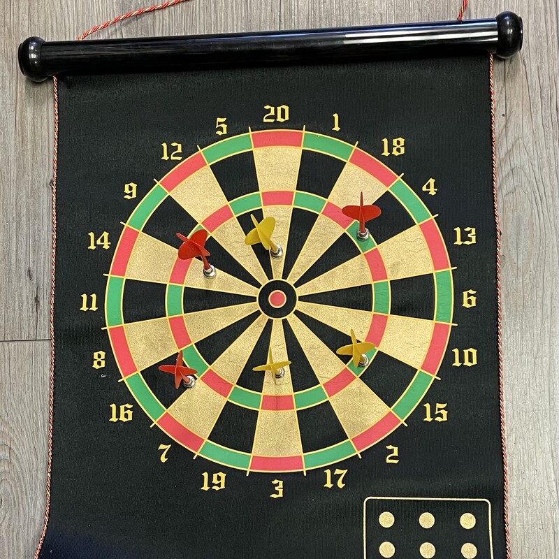 Magnetic Dart Board, Multi, Size: Pre-owned