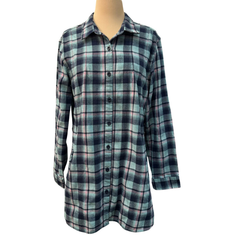 Stillwater Tunic Shirt<br />
With Pockets!<br />
Plaid Pattern<br />
Colors: Mint, Navy, and Pink<br />
Size: Large