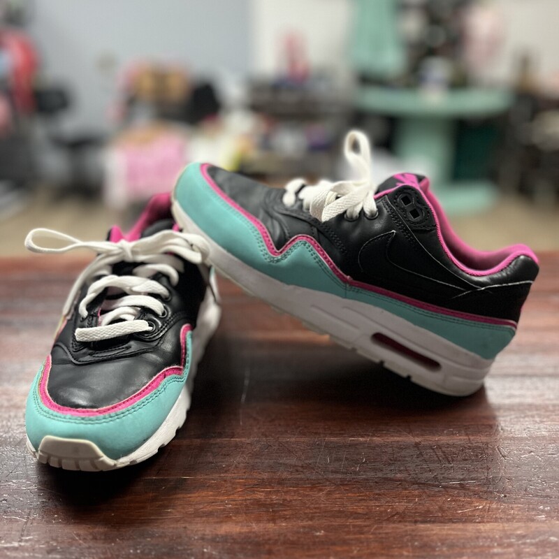 Y5 Black/pink Air Sneaker, Black, Size: Y5