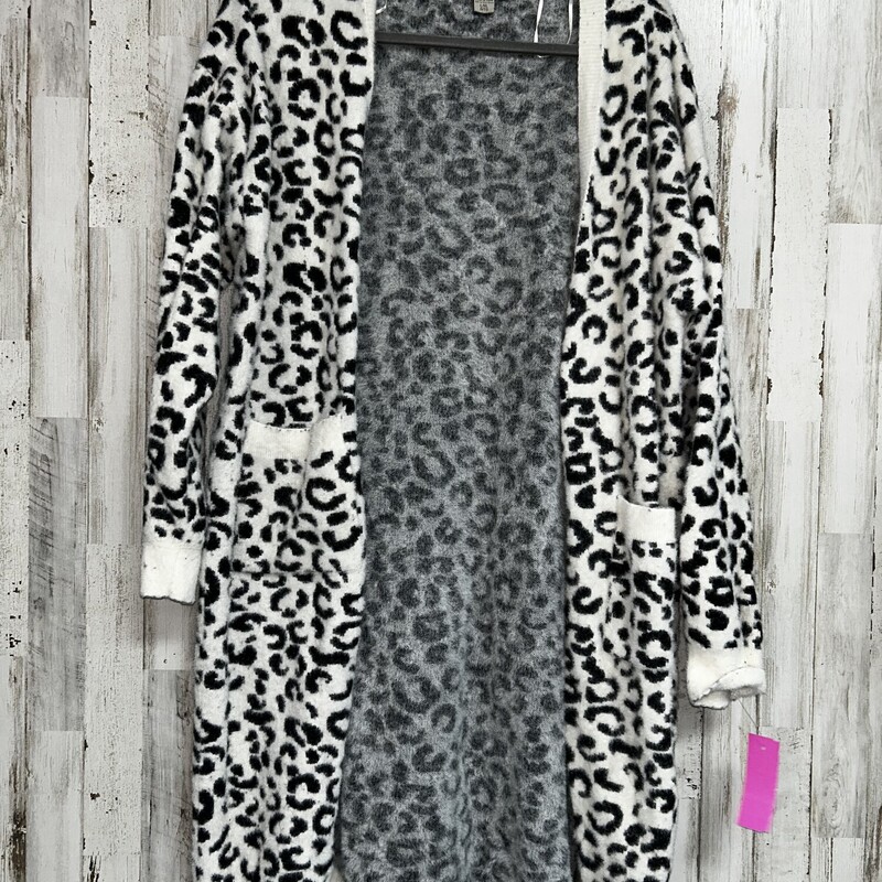 L/XL Grey Leopard Long Ca