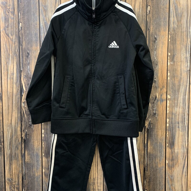 Black/white Adidas Outfit