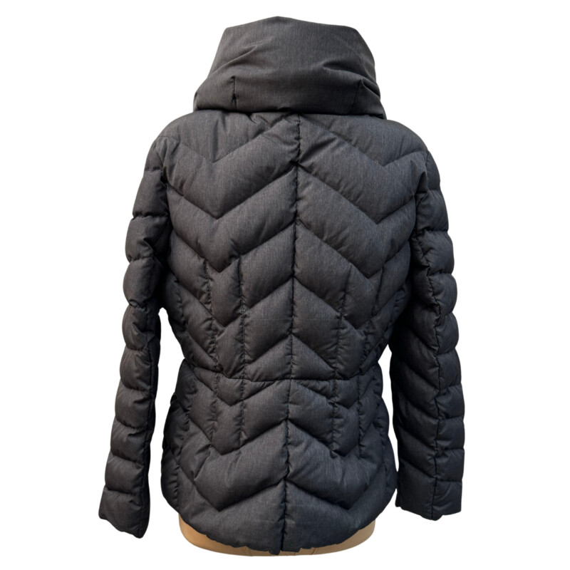 Michael Kors Packable Down Puffer Coat<br />
Zippered Pockets<br />
Color: Gray<br />
Size: Large