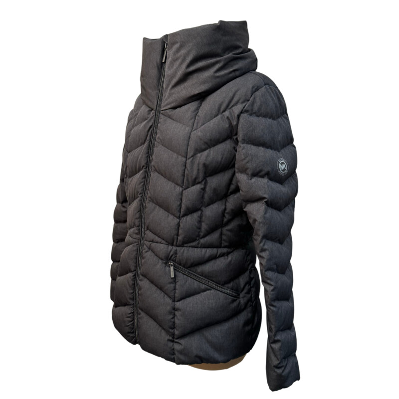 Michael Kors Packable Down Puffer Coat<br />
Zippered Pockets<br />
Color: Gray<br />
Size: Large